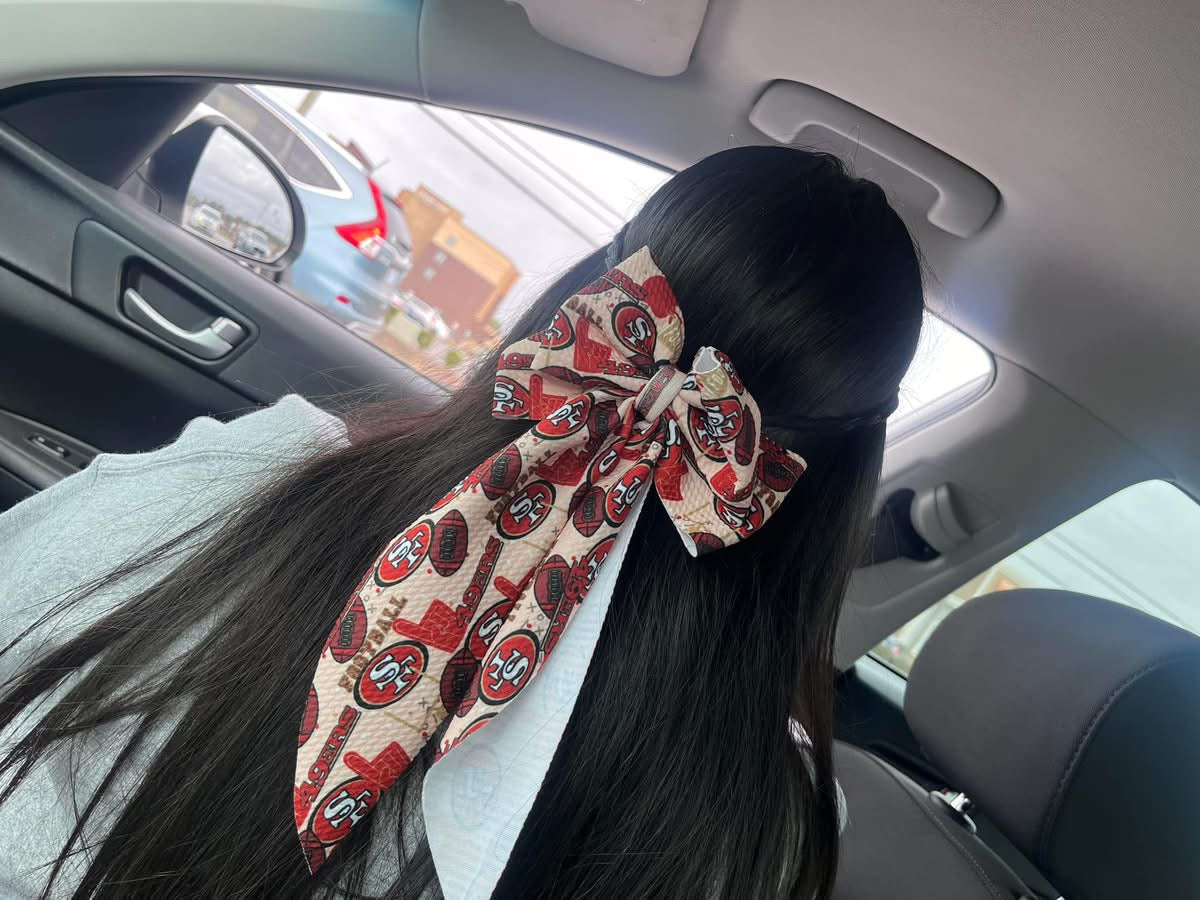 Custom Mama hair accessories