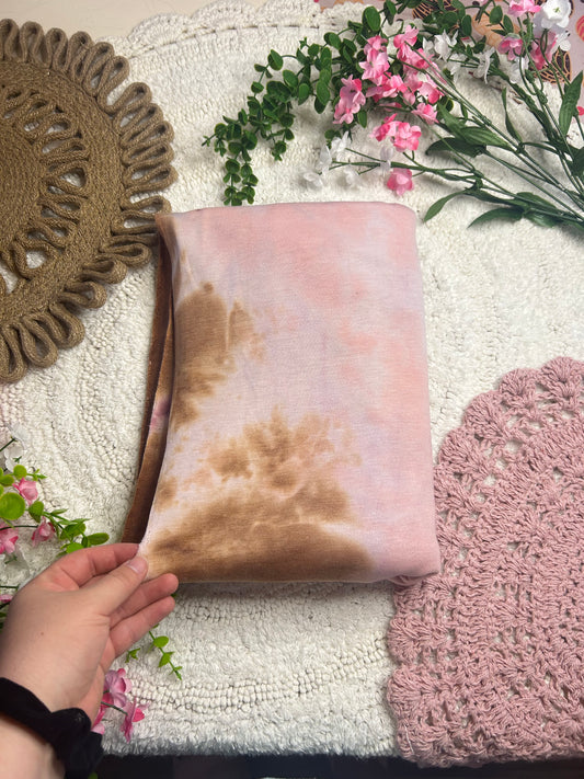 Brown/pink tie-dye